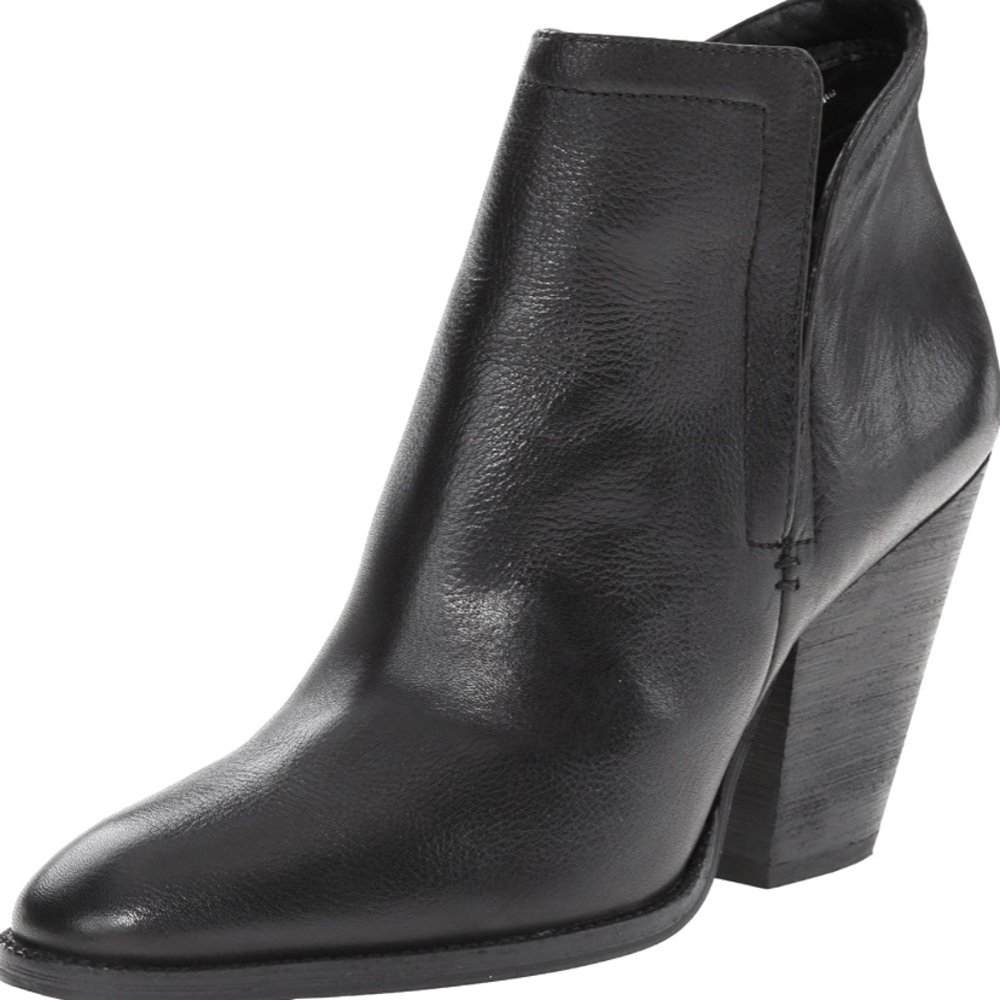 Ankle boots by Dolce Vita “Hastings”, Excellent condition